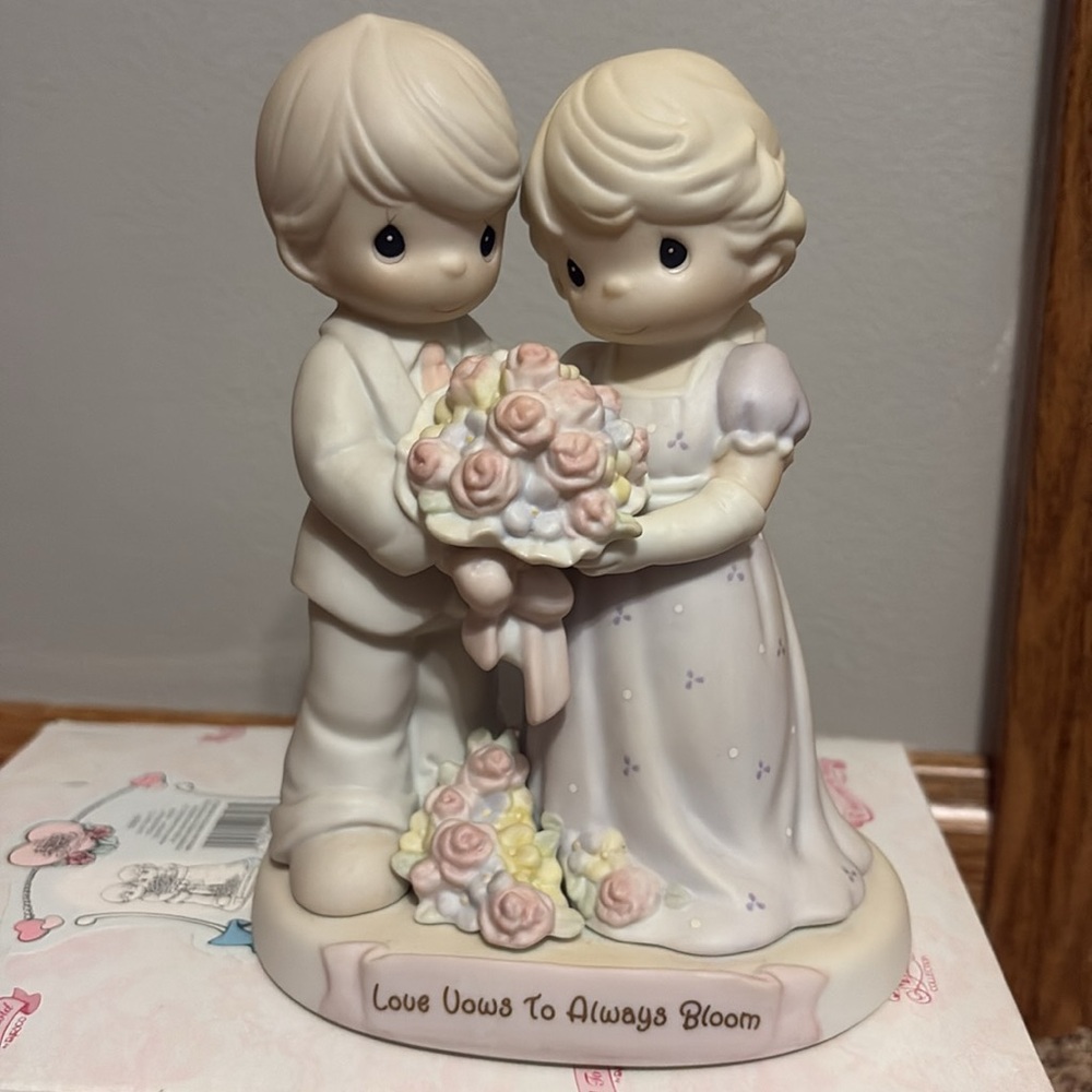 Vintage precious moments Wedding love vows to always bloom figurine groom bride - Picture 2 of 7